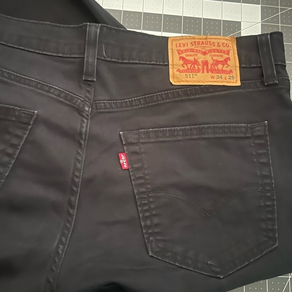 Men's Slim Fit Black Denim Jeans - Picture 9 of 10